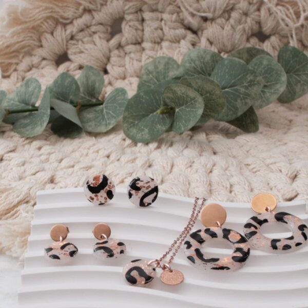 Ohrringe und Kette LEO Rosegold