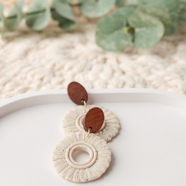 Beige Makramee-Ohrringe – Bild 5