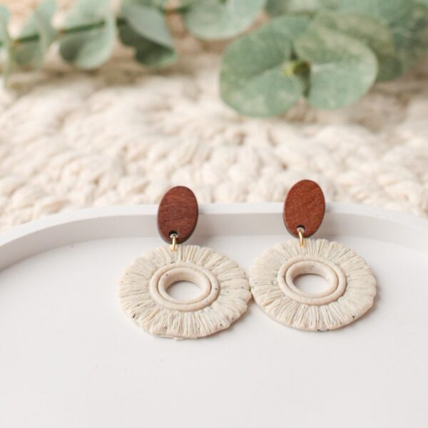 Beige Makramee-Ohrringe – Bild 2