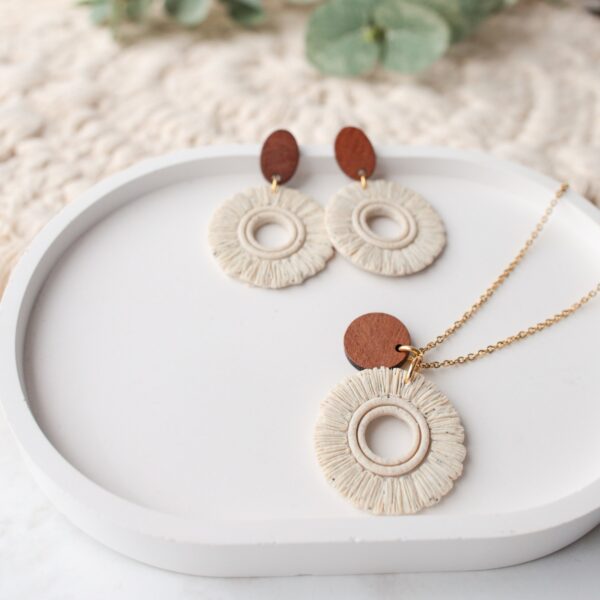 Beige Makramee-Ohrringe – Bild 6