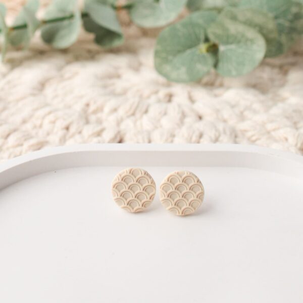 Ohrstecker beige Bögen – Bild 4
