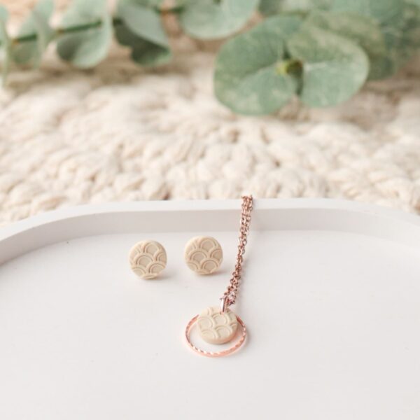 Halskette beige Bögen – Bild 6
