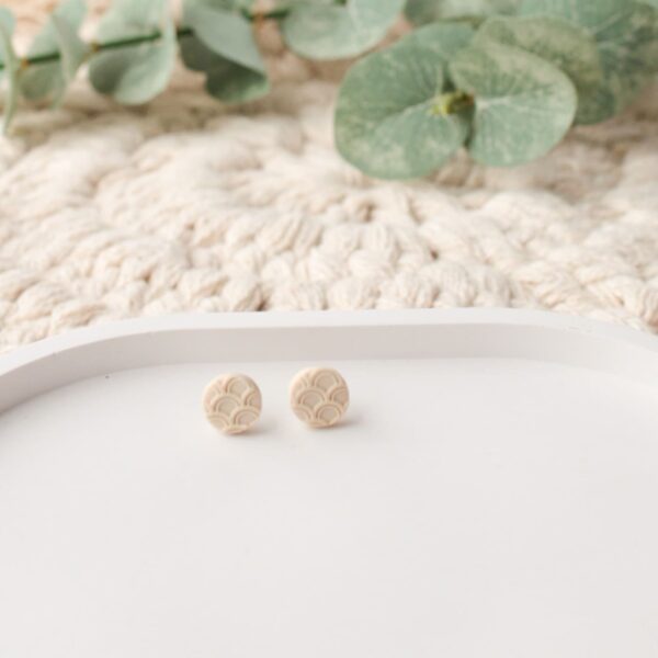Ohrstecker beige Bögen – Bild 2