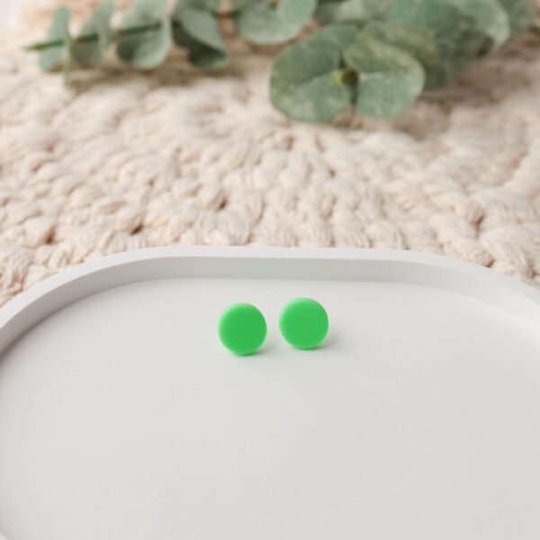 Ohrstecker und Kette in NEON-Grün – Bild 4