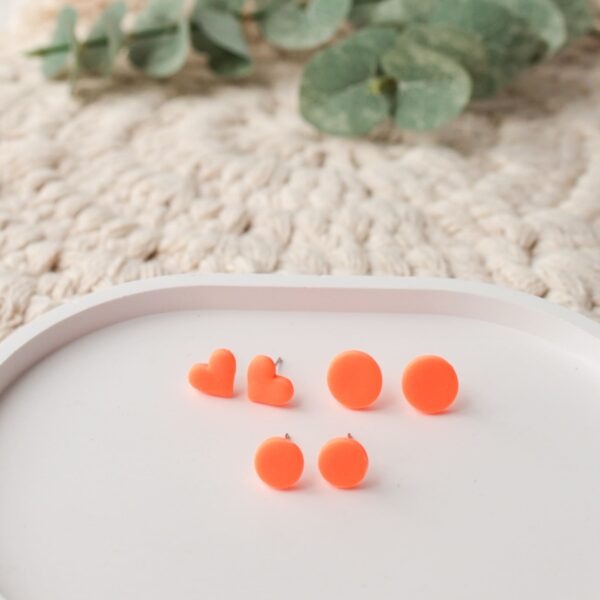 Ohrstecker und Kette in NEON-Orange – Bild 2