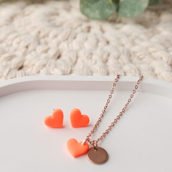 Ohrstecker und Kette in NEON-Orange – Bild 4