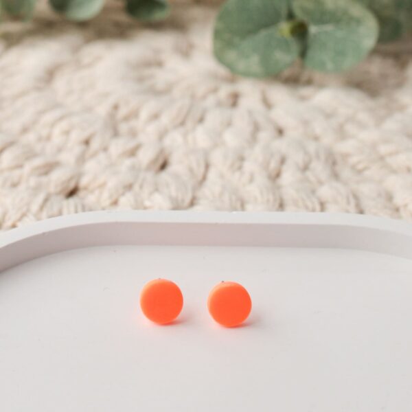 Ohrstecker und Kette in NEON-Orange – Bild 7