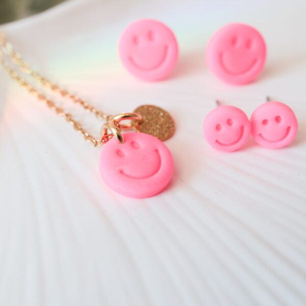 Ohrstecker und Kette Smile pink – Bild 4