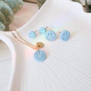 Ohrstecker und Kette Smile blau