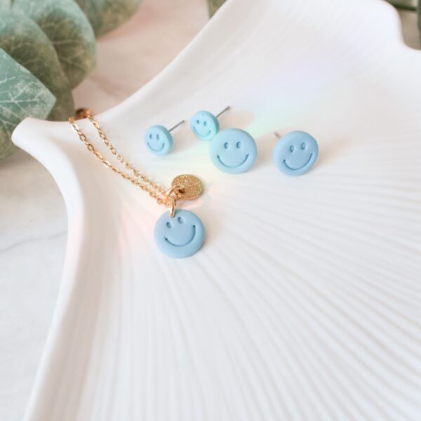 Ohrstecker und Kette Smile blau – Bild 3