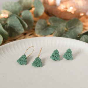 Grüne Tannenbaum-Ohrringe