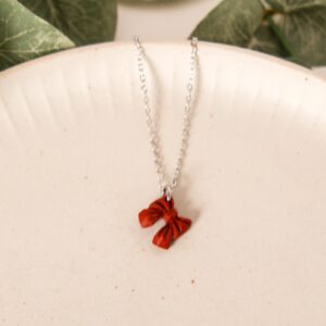 Rote Schleifen Halskette